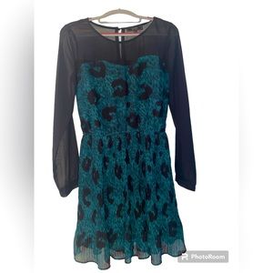 Jessica Simpson Jemmison Botanical Fauna Pleated Dress, Sz Small